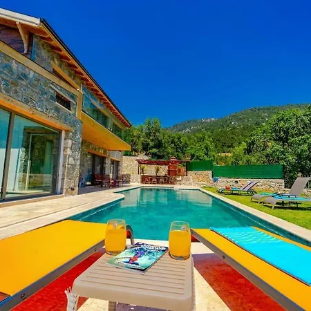 Harika Bayirkoy (Seydikemer)